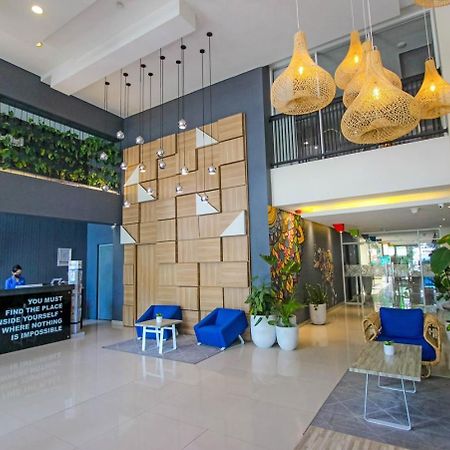 Hotel Fortunagrande Seturan Yogyakarta Maguwo Экстерьер фото