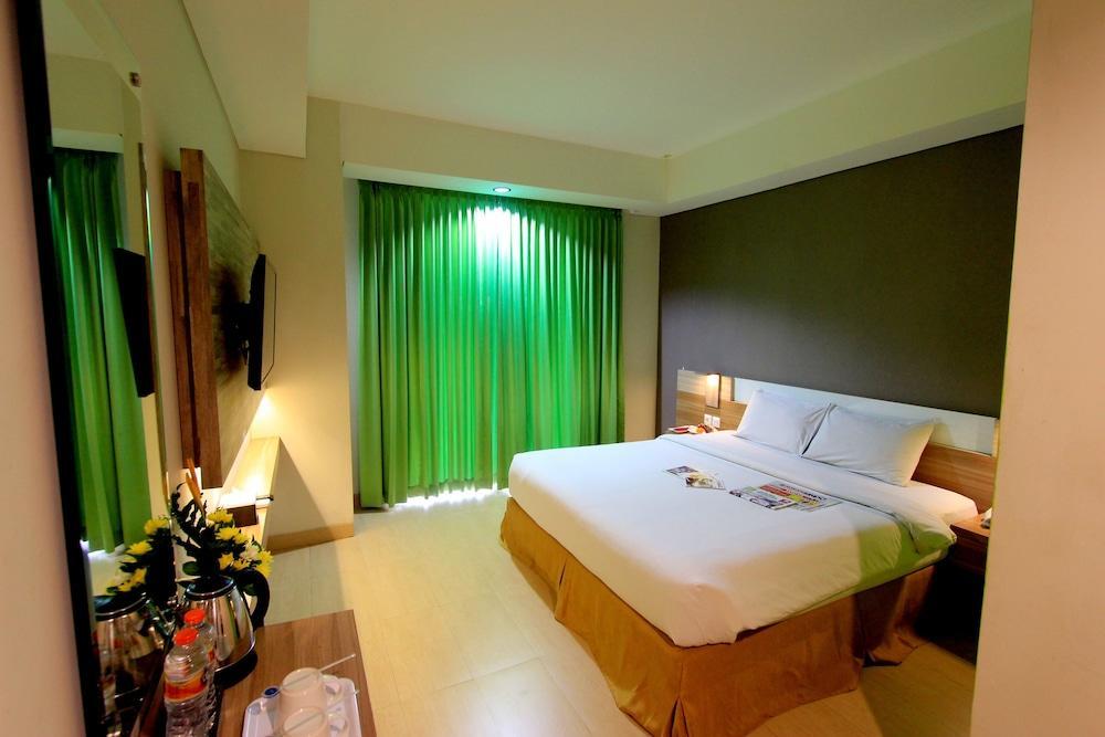 Hotel Fortunagrande Seturan Yogyakarta Maguwo Экстерьер фото