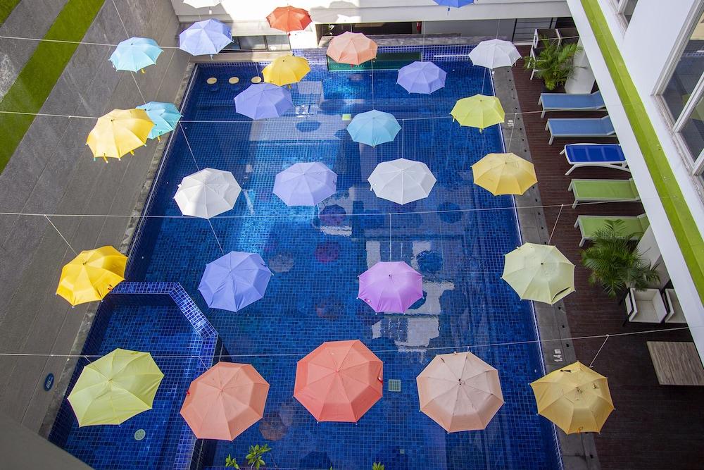 Hotel Fortunagrande Seturan Yogyakarta Maguwo Экстерьер фото