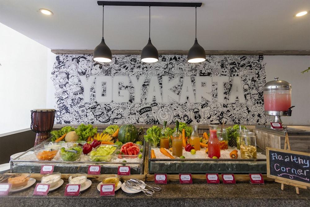 Hotel Fortunagrande Seturan Yogyakarta Maguwo Экстерьер фото
