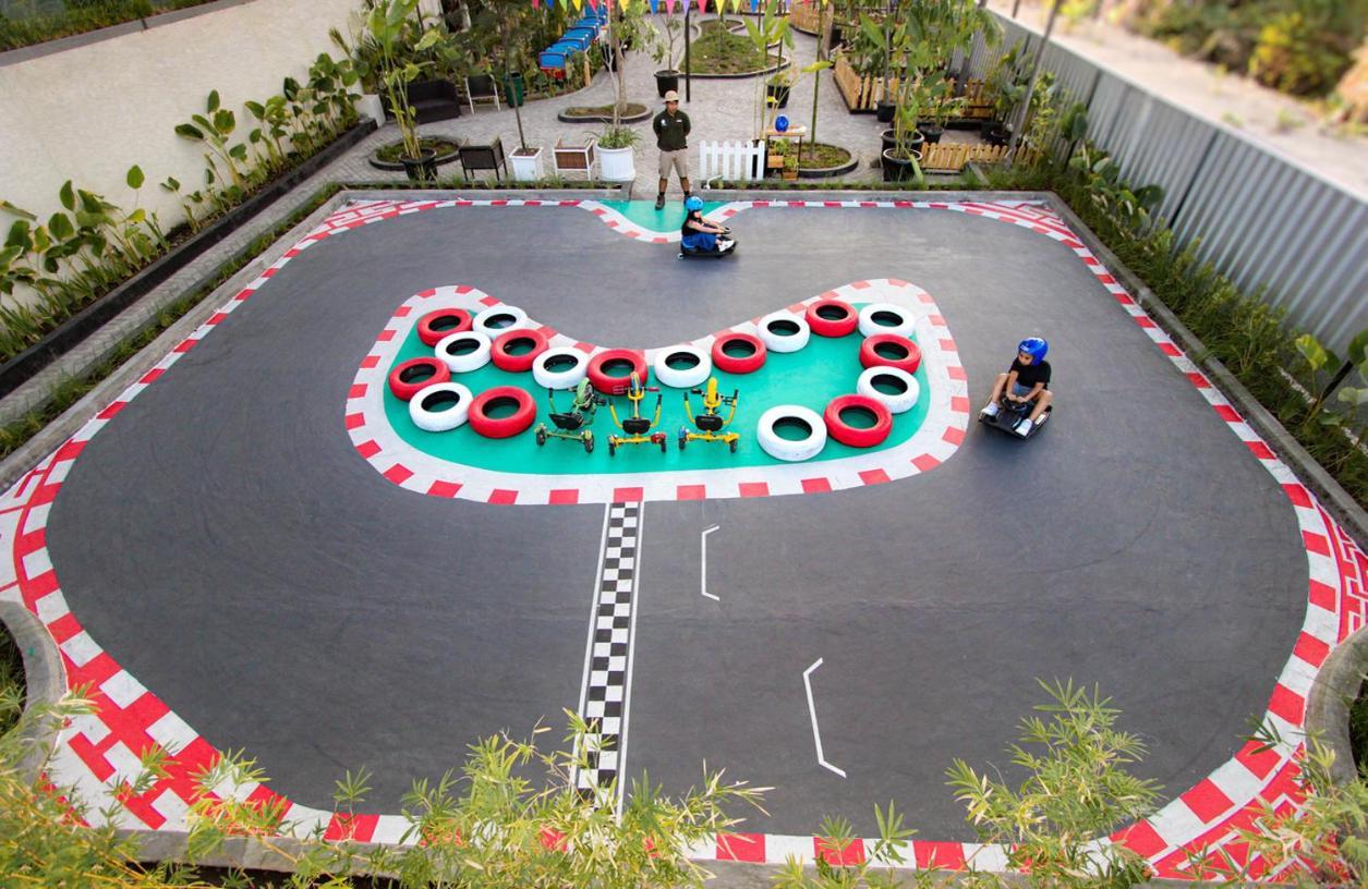 Hotel Fortunagrande Seturan Yogyakarta Maguwo Экстерьер фото