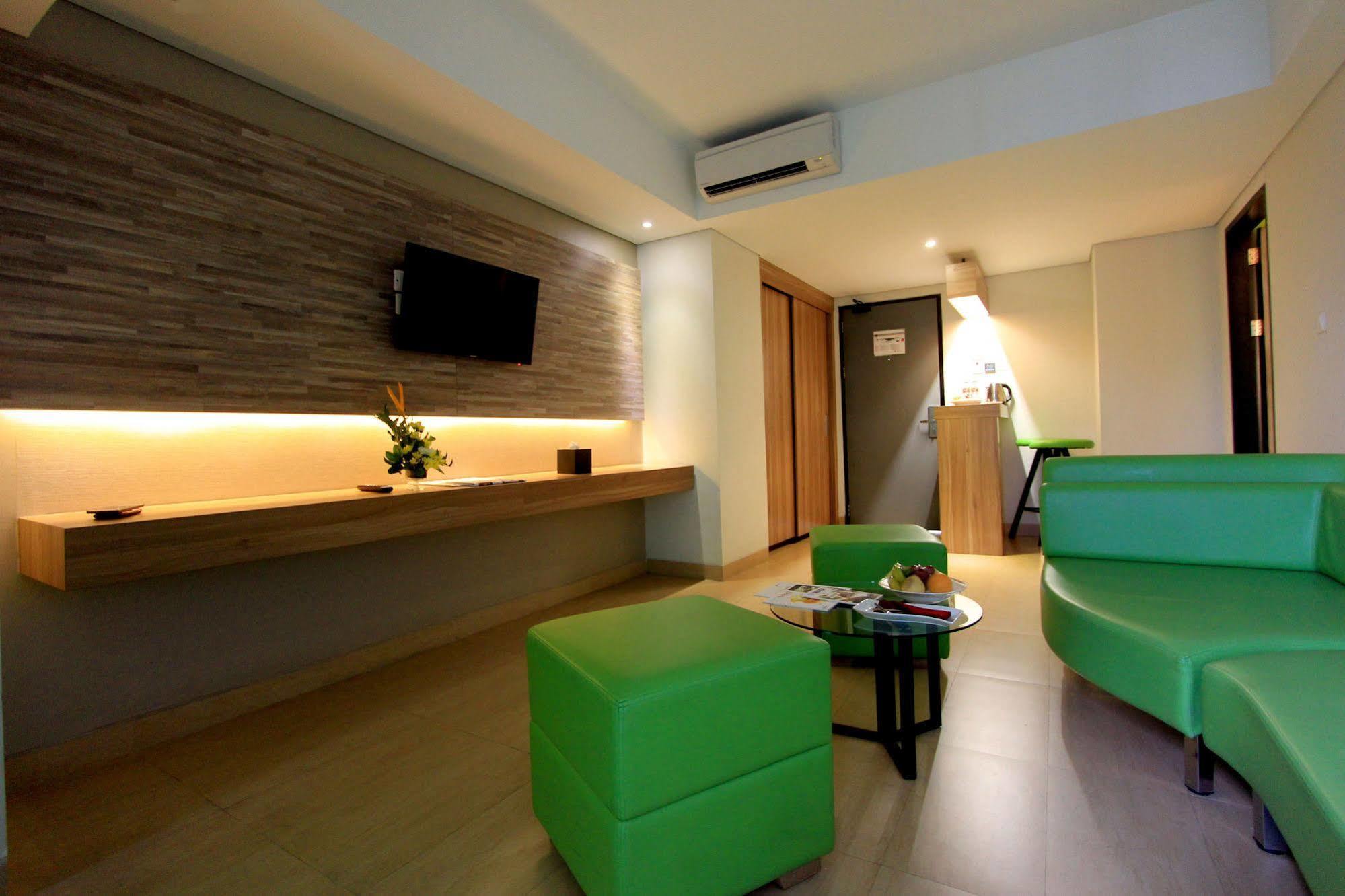 Hotel Fortunagrande Seturan Yogyakarta Maguwo Экстерьер фото