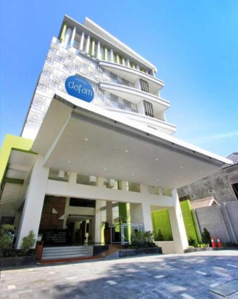 Hotel Fortunagrande Seturan Yogyakarta Maguwo Экстерьер фото